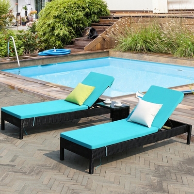الترفيه في الهواء الطلق Wicker Sun Lounger Bed Rattan Chaise Lounge Chair لحمام السباحة على الشاطئ